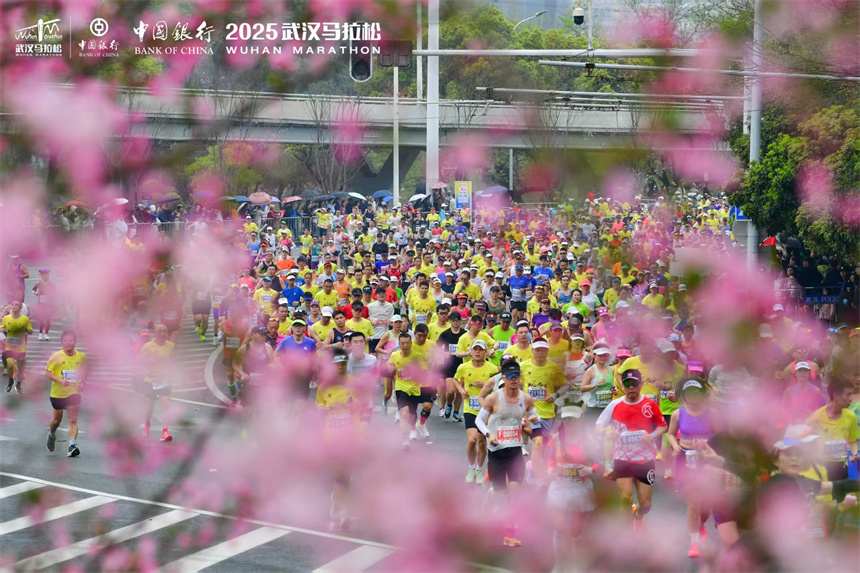 參賽選手感受詩意與速度的雙向奔赴。