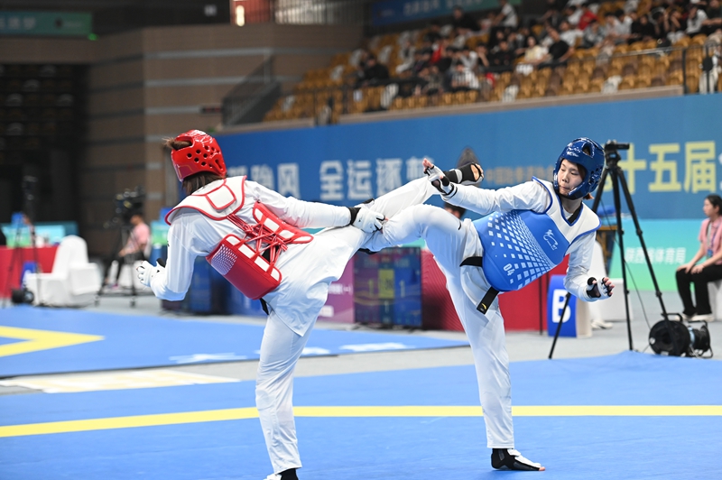 第十五屆全國運動會跆拳道項目資格賽（一）比賽現(xiàn)場。陜西省拳擊跆拳道運動管理中心供圖