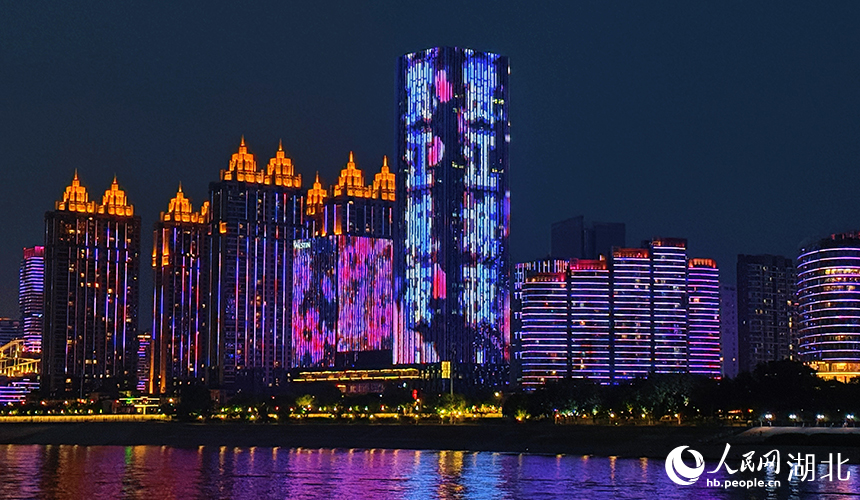 武昌江灘。人民網(wǎng)記者 周恬攝