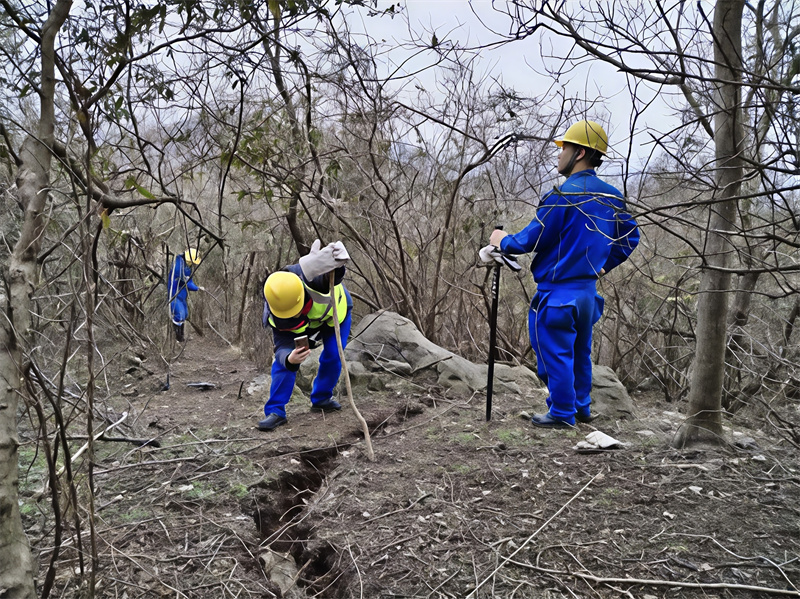 湖北：吹響“安全哨” 織密“安全網(wǎng)”