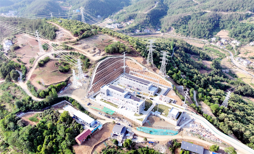 大堰220千伏變電站鳥(niǎo)瞰圖。熊思靜攝