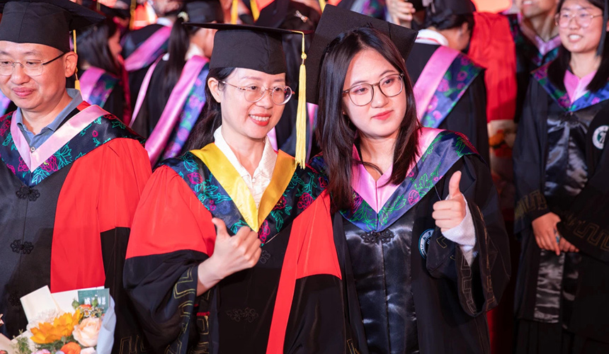 智啟未來(lái) 江漢大學(xué)舉行2025屆畢業(yè)典禮【5】