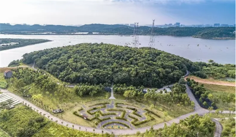 設(shè)法山。