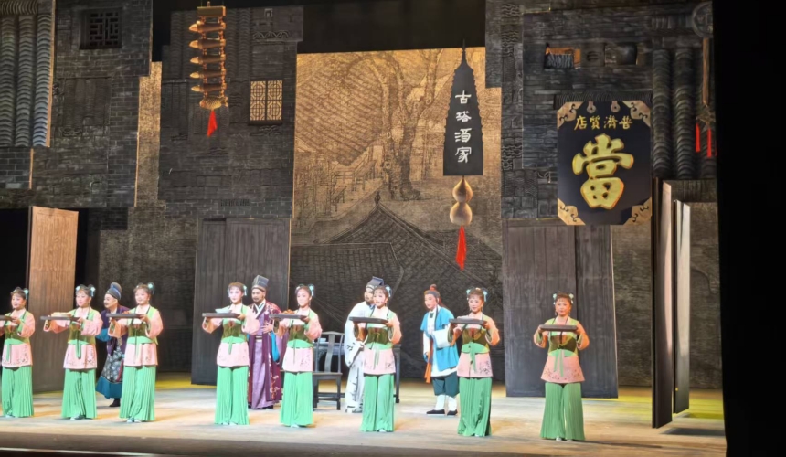 黃梅戲《梅城煙雨》首演 展現(xiàn)清廉愛民精神與創(chuàng)新活力【6】
