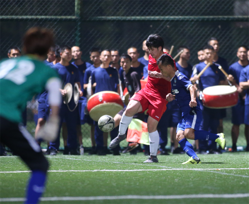 武漢體育中心曾經(jīng)舉辦的足球賽畫面。資料圖