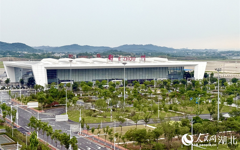 鄂州花湖國(guó)際機(jī)場(chǎng)。人民網(wǎng)記者 周恬攝