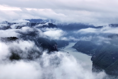 《雨后西陵峽》楊墨