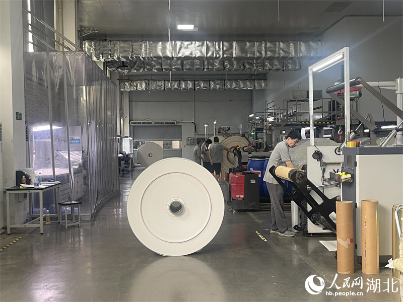 武漢瑞仕騰防偽科技有限公司工廠車(chē)間。人民網(wǎng)記者 周倩文攝