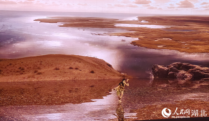 光子機器人點燃圣火，武漢第十二屆運動會開幕【2】