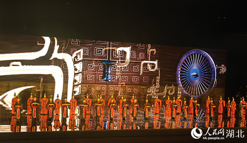 光子機器人點燃圣火，武漢第十二屆運動會開幕【3】