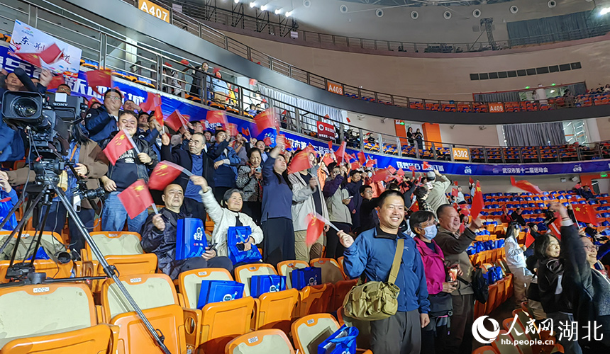 光子機器人點燃圣火，武漢第十二屆運動會開幕【6】