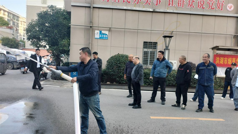 洪湖市煙草專賣局開展實戰(zhàn)化消防演練