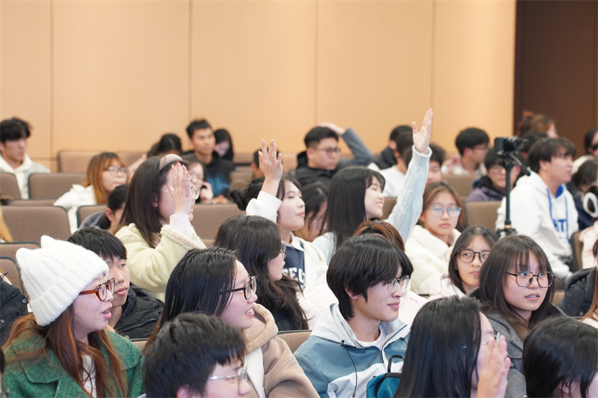 武昌首義學(xué)院學(xué)子知識賽場賡續(xù)百年血脈【3】