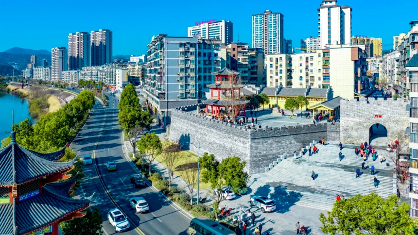 湖北竹山245個(gè)老舊小區(qū)的幸福蝶變