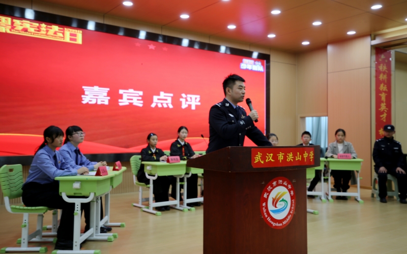 嘉賓對活動進(jìn)行點(diǎn)評。