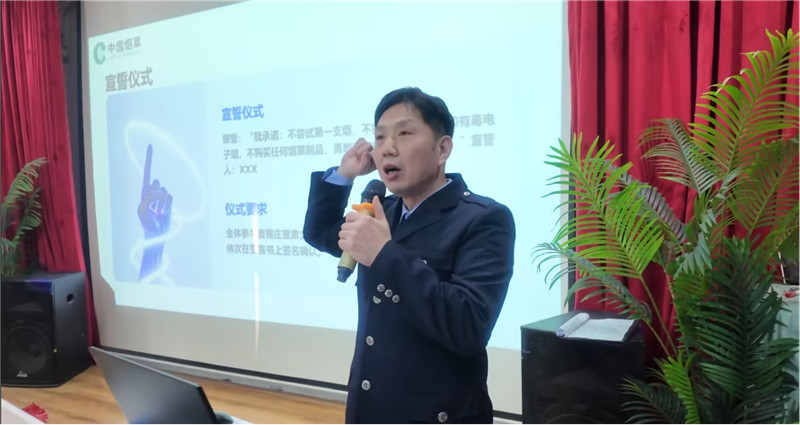 “清朗成長護(hù)青春”莊嚴(yán)宣誓現(xiàn)場