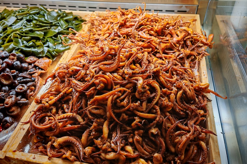 中國(guó)鹵味出海 周黑鴨海外首店登陸馬來(lái)西亞