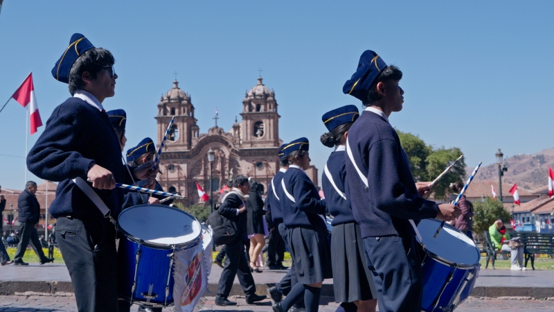 攝制組前往秘魯拍攝太陽節(jié)。